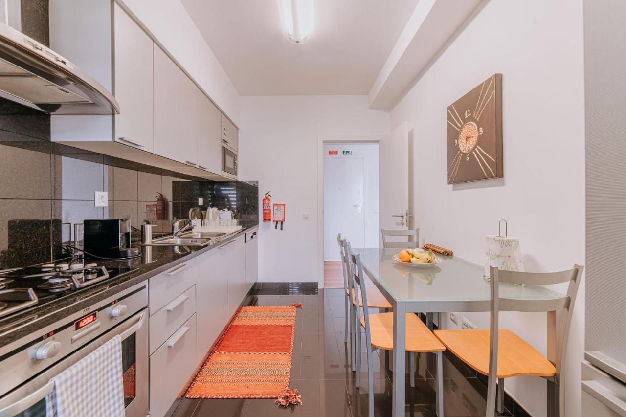 Apartament Cozy T2 with Ocean View Funchal  Zewnętrze zdjęcie